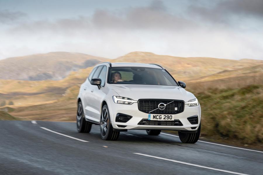  Volvo XC60 T8 Polestar Engineered 2019 года  (UK) (фото 17 из 40)